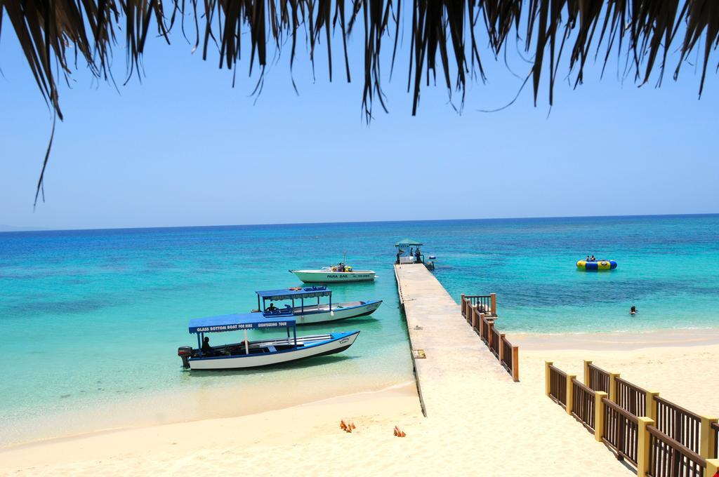 Doctors Cave Beach Hotel Montego Bay Exterior photo